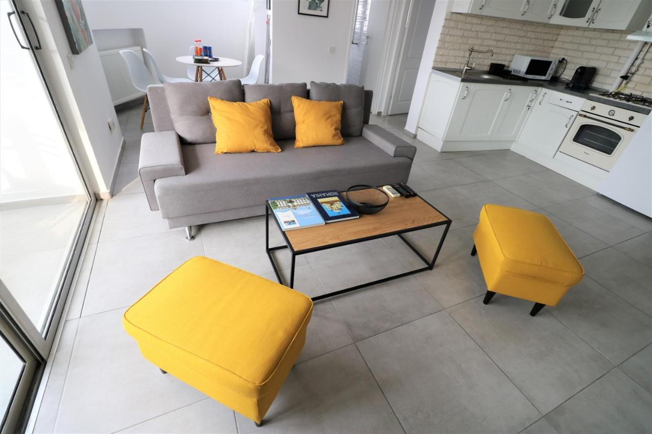 Serenity Heights Apartment: A Panoramic Haven Near Old Town - Free Minibar Βουκουρέστι Εξωτερικό φωτογραφία