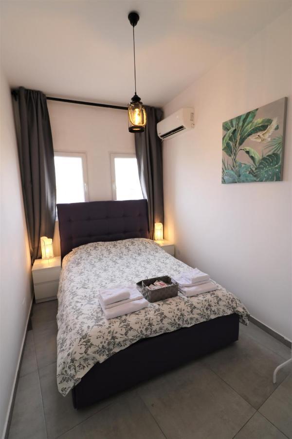 Serenity Heights Apartment: A Panoramic Haven Near Old Town - Free Minibar Βουκουρέστι Εξωτερικό φωτογραφία