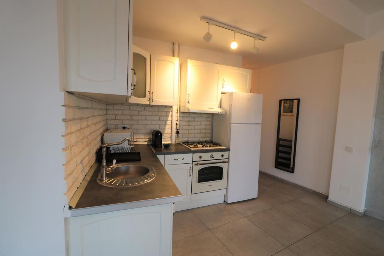 Serenity Heights Apartment: A Panoramic Haven Near Old Town - Free Minibar Βουκουρέστι Εξωτερικό φωτογραφία