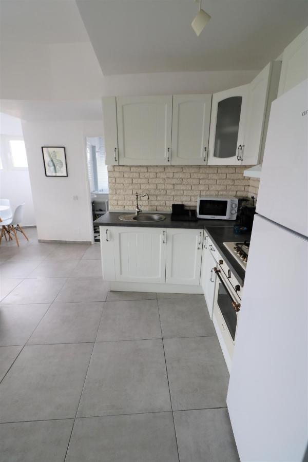 Serenity Heights Apartment: A Panoramic Haven Near Old Town - Free Minibar Βουκουρέστι Εξωτερικό φωτογραφία