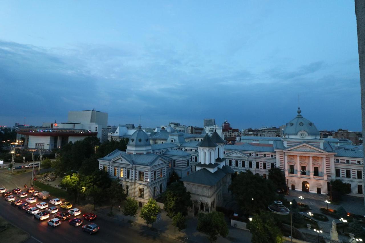 Serenity Heights Apartment: A Panoramic Haven Near Old Town - Free Minibar Βουκουρέστι Εξωτερικό φωτογραφία