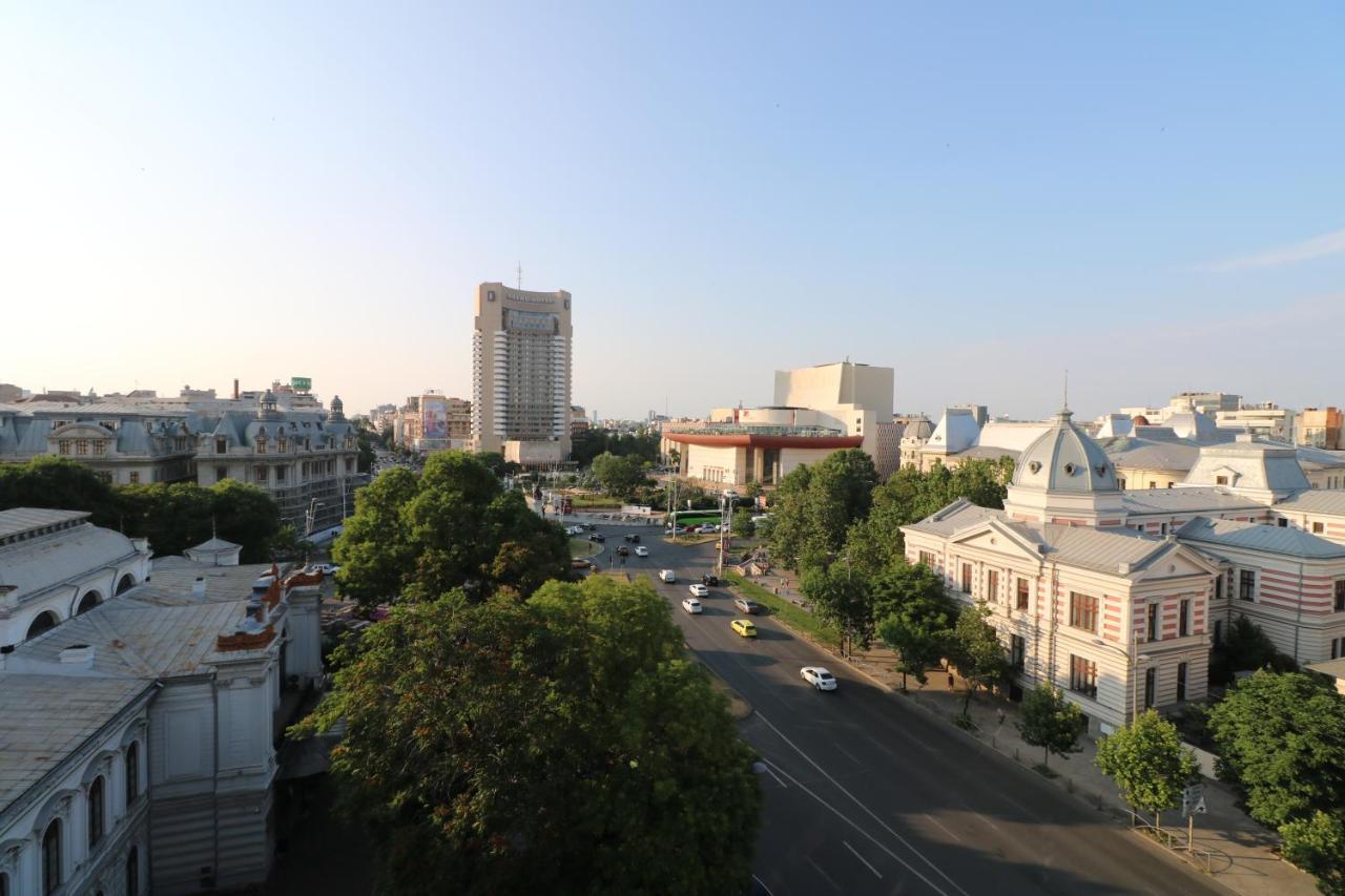 Serenity Heights Apartment: A Panoramic Haven Near Old Town - Free Minibar Βουκουρέστι Εξωτερικό φωτογραφία